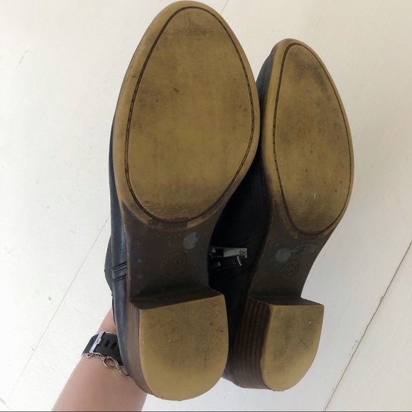 Lucky Brand Black Leather Ankle boots/ booties. Size 7.5 - Picture 5 of 6